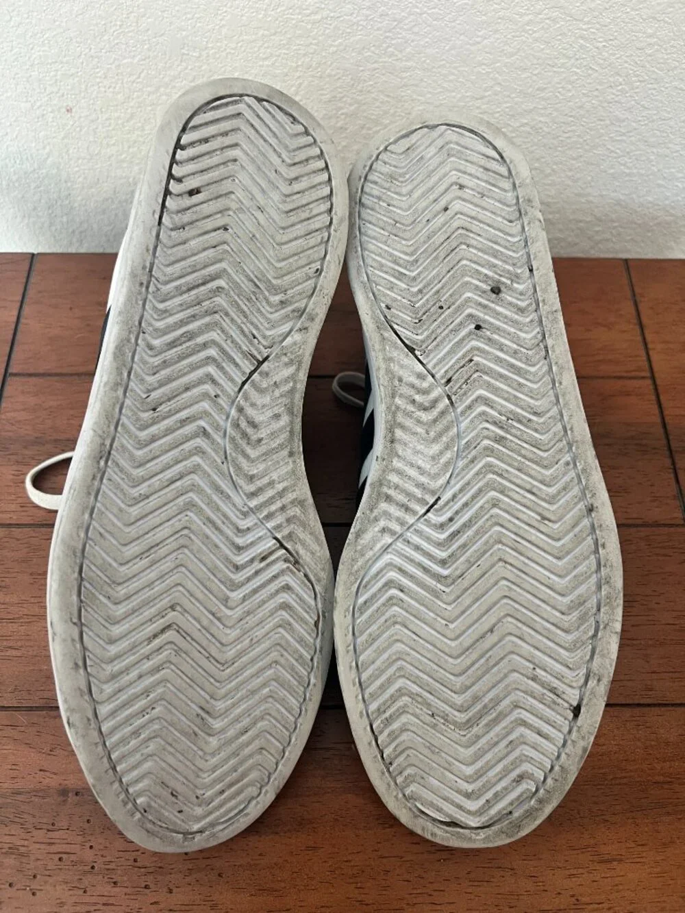 Adidas Men's Grand Court Sneakers White with Black Stripes size 11